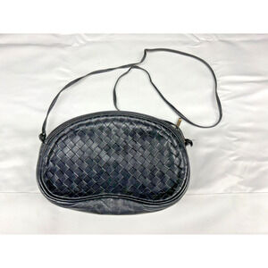 Meyers Black Woven Leather Crossbody Bag Vintage USA Zip Shoulder Purse